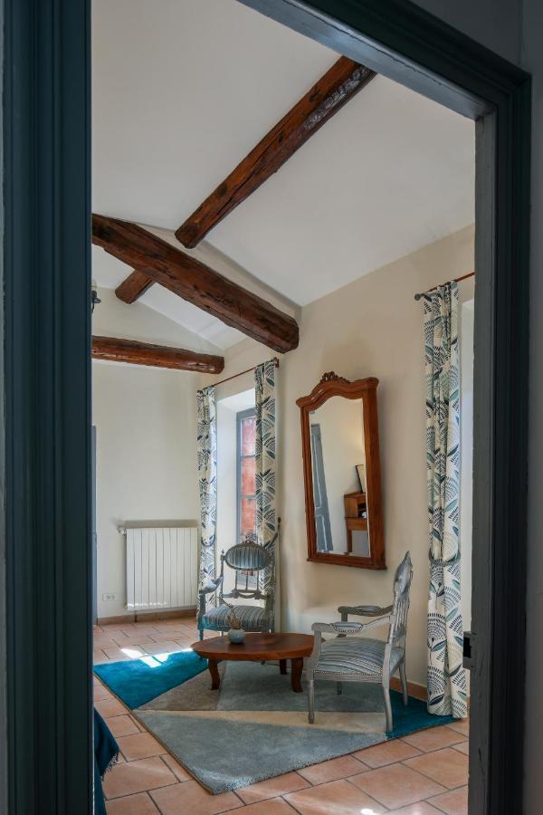 Le 37 Malaucene Bed & Breakfast Bilik gambar