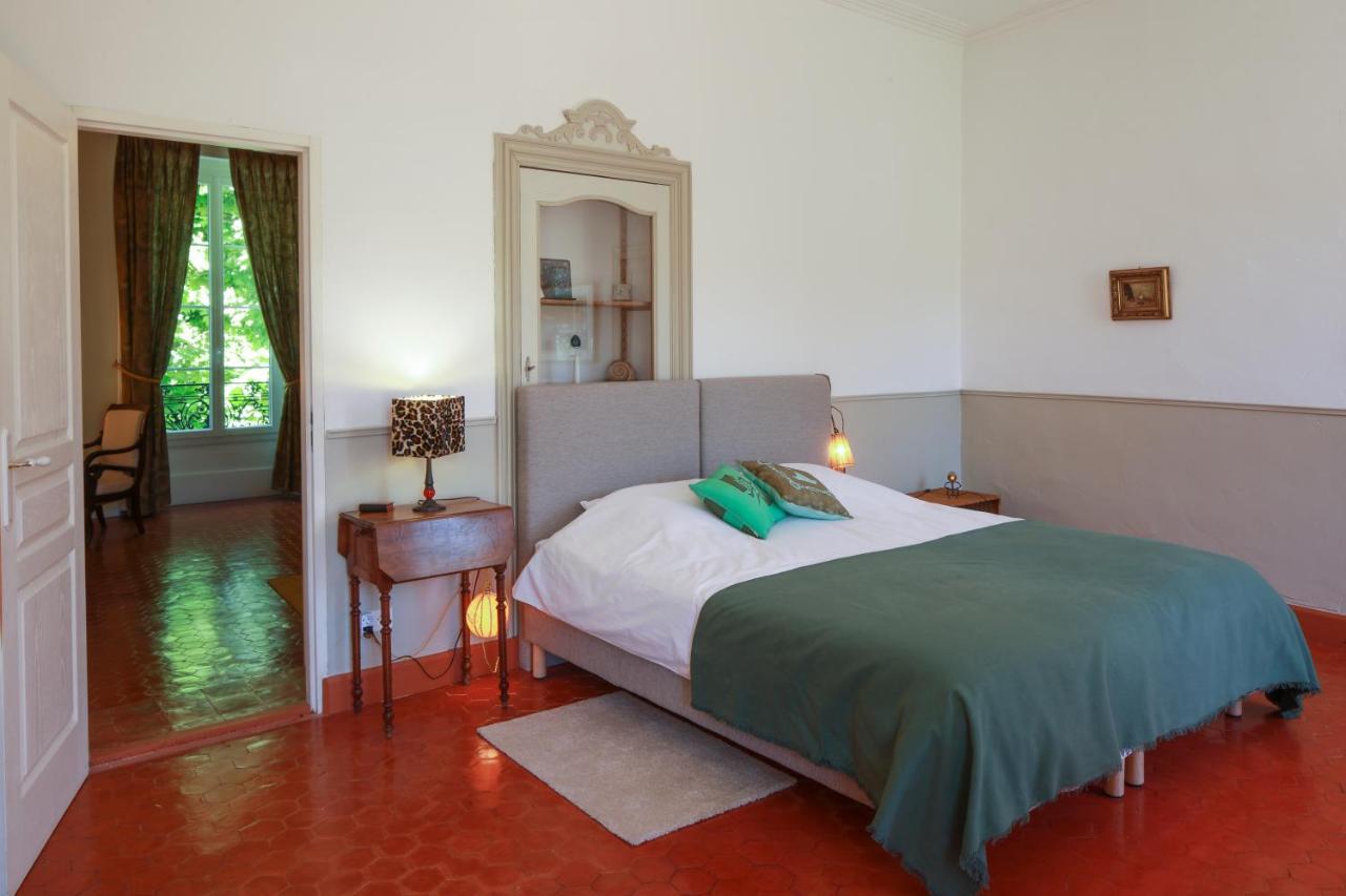 Le 37 Malaucene Bed & Breakfast Bilik gambar