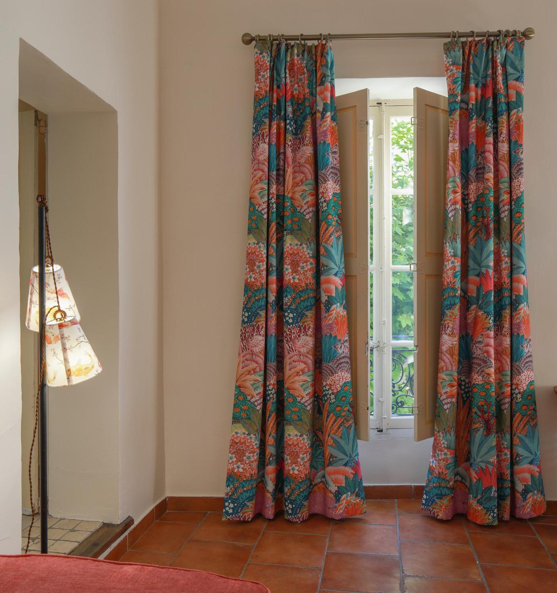 Le 37 Malaucene Bed & Breakfast Bilik gambar